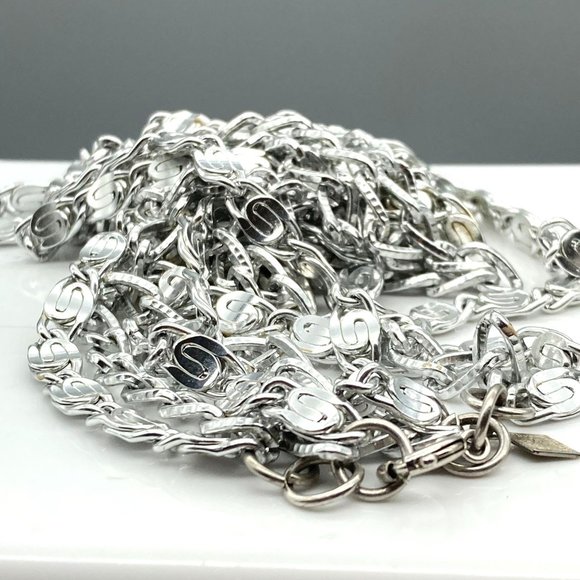 Vintage Sarah Coventry Eloxal Necklace, Four Strand Silver Tone Chain - Picture 4 of 4